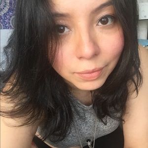 Meet your Posher, Elisa